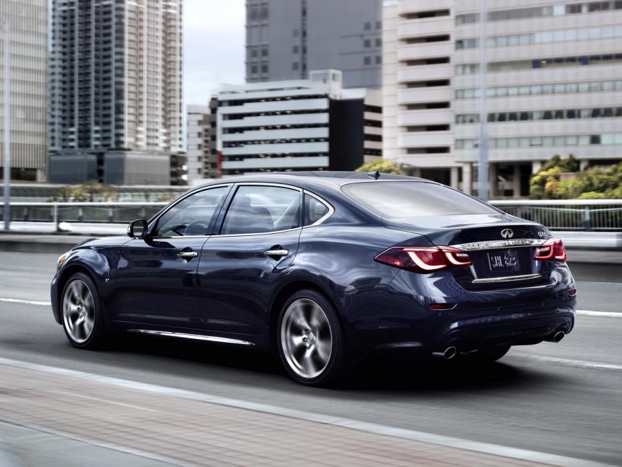  Infiniti Q70L 3.7 2015 года  (фото 10 из 15)